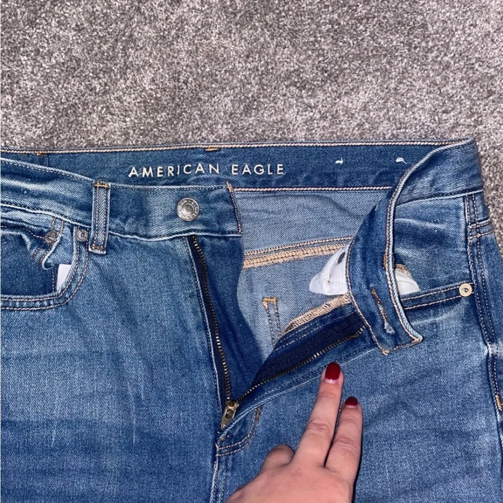 American Eagle Mom Jeans - Picture 5 of 11